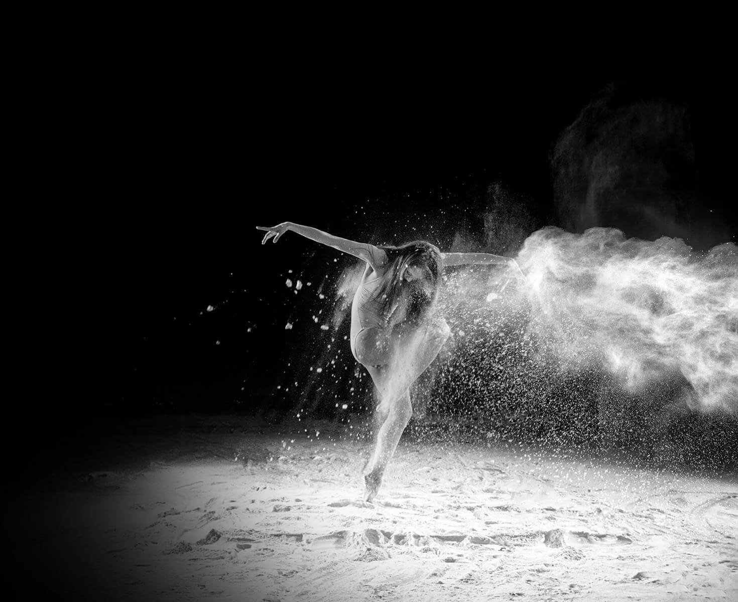 Werbeagentur Fotografie und Fotodesign, Introfoto zeigt Tänzerin